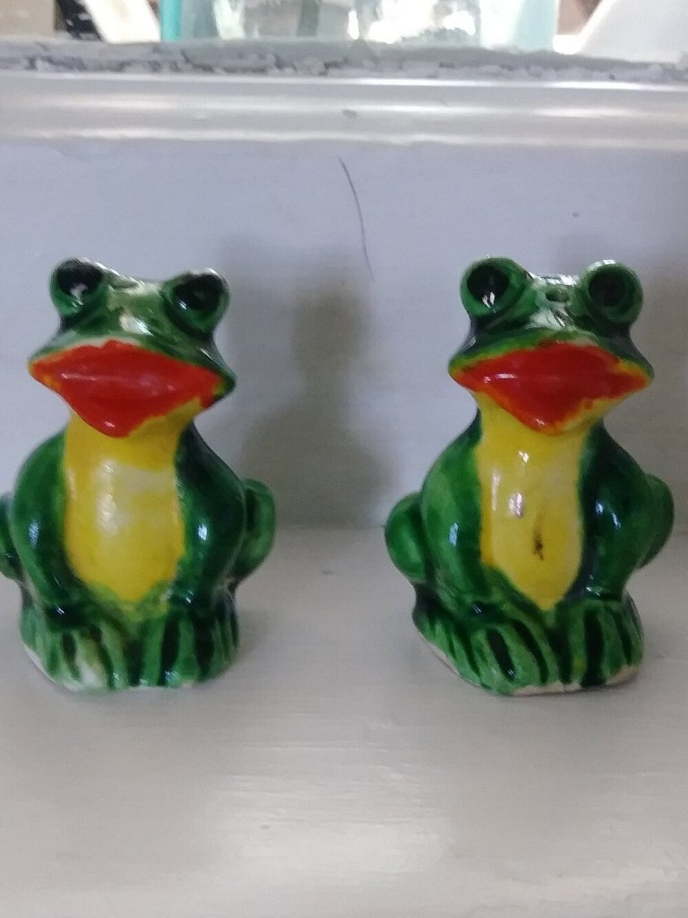 Salt and Pepper Shakers - cute kitchenalia animal frogs